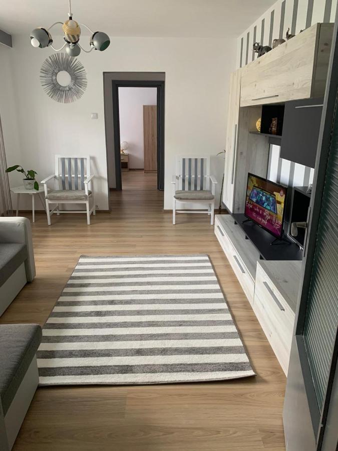 Apartament Alexia Apartment Orsova Bagian luar foto